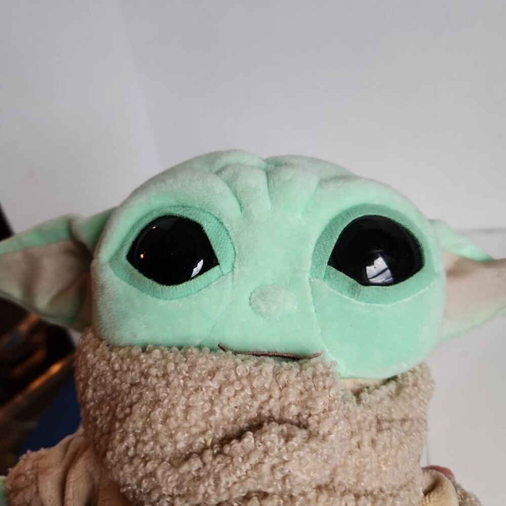Mattel Star Wars Mandalorian The Child 8" Plush Grogu Baby Yoda Doll‎ toy - Picture 4 of 4